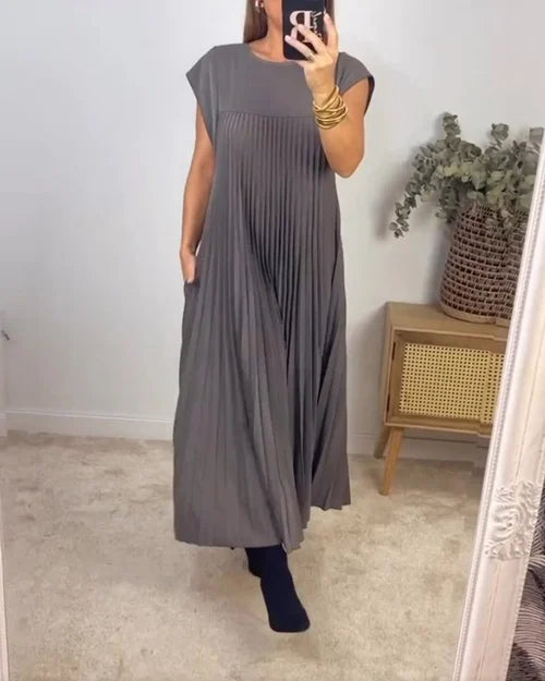LM | Simple pleated dress