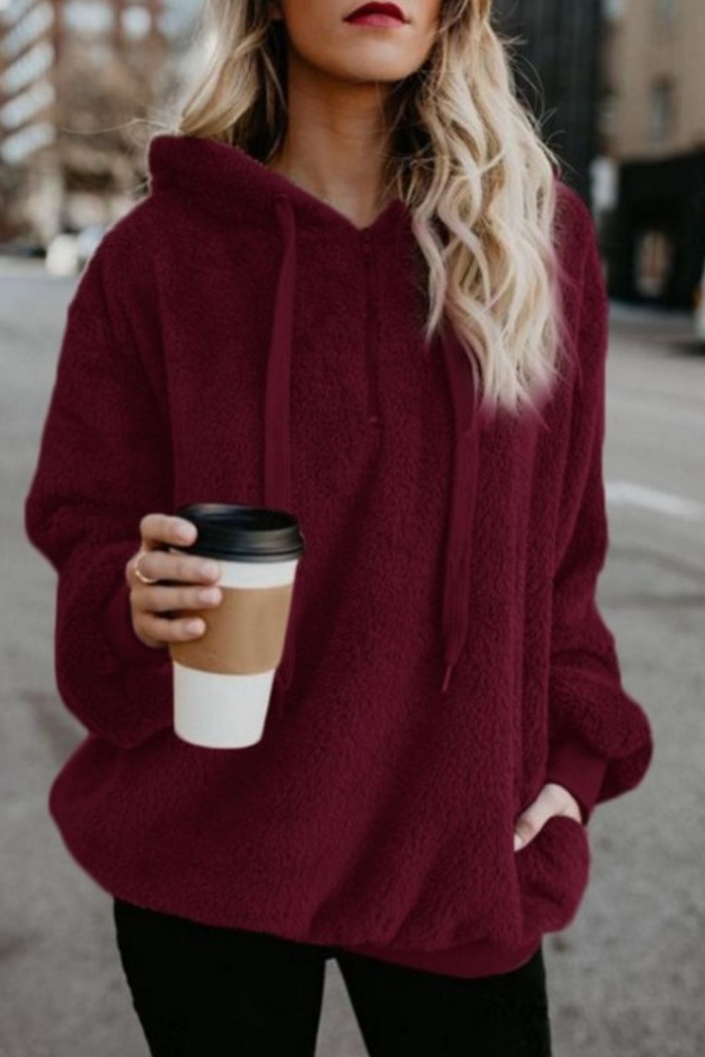 LM | Modern and versatile winter hoodie