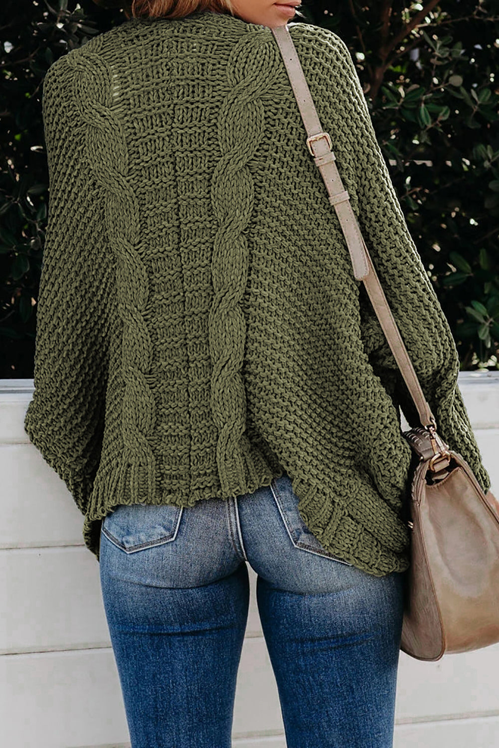 LM | Trendy and elegant winter cardigan