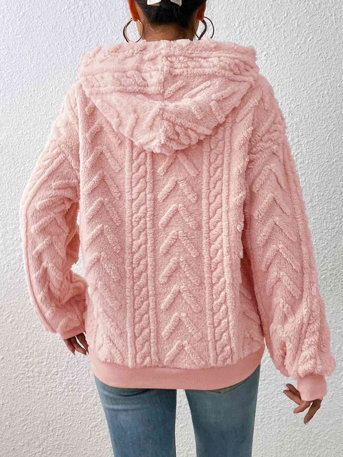 LM | Casual and comfortable hoodie