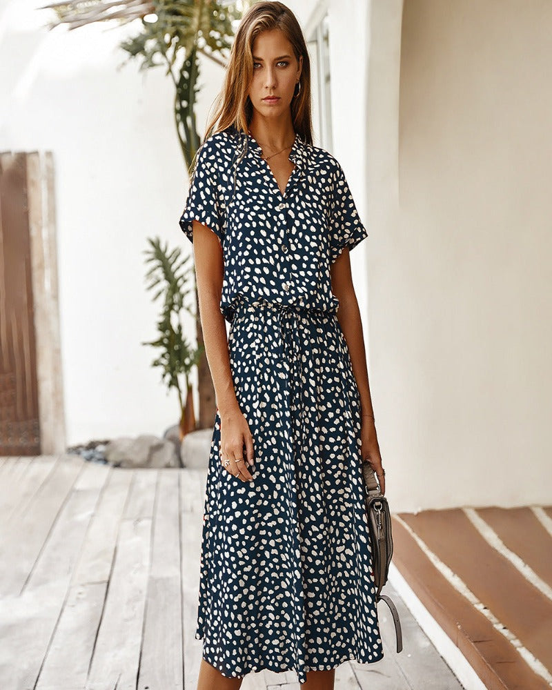 LM | Short-sleeved diva dress