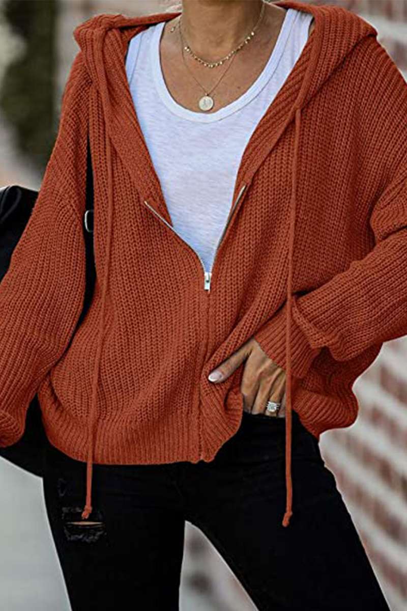 LM | Stylish and elegant winter sweater
