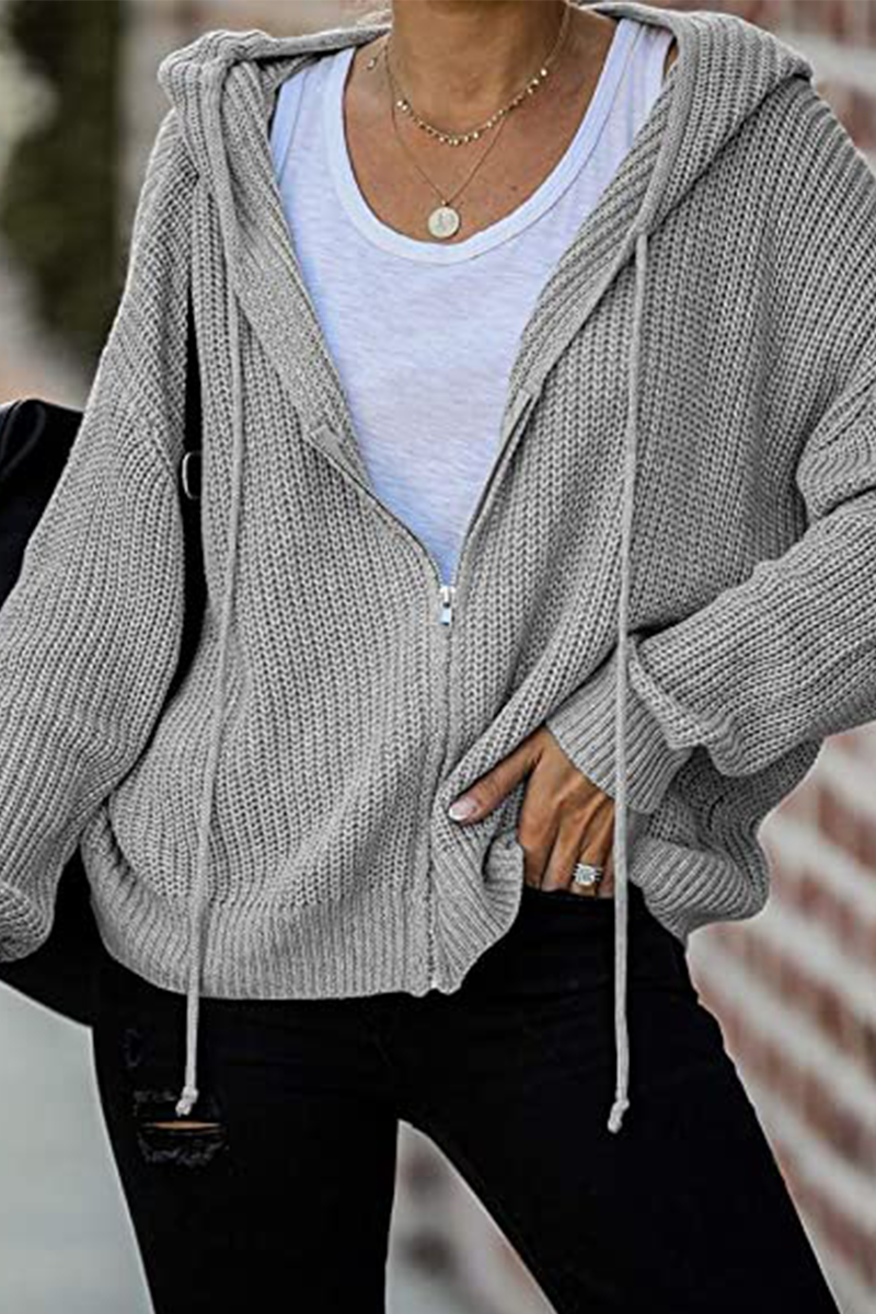 LM | Stylish and elegant winter sweater