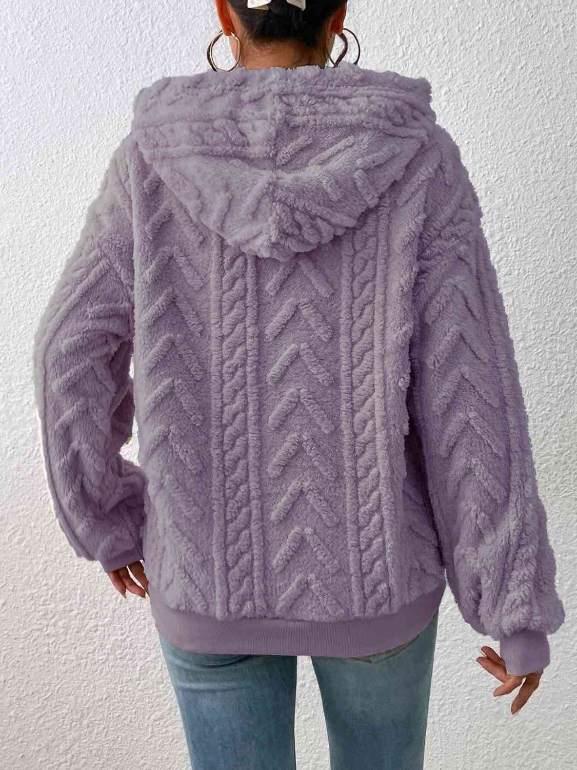 LM | Casual and comfortable hoodie