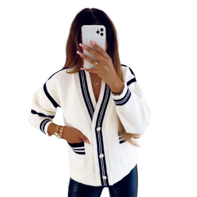LM | Chic and versatile winter cardigan