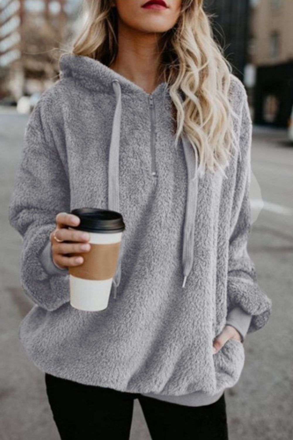 LM | Modern and versatile winter hoodie
