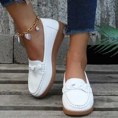 TS | Classic loafers with bow detail
