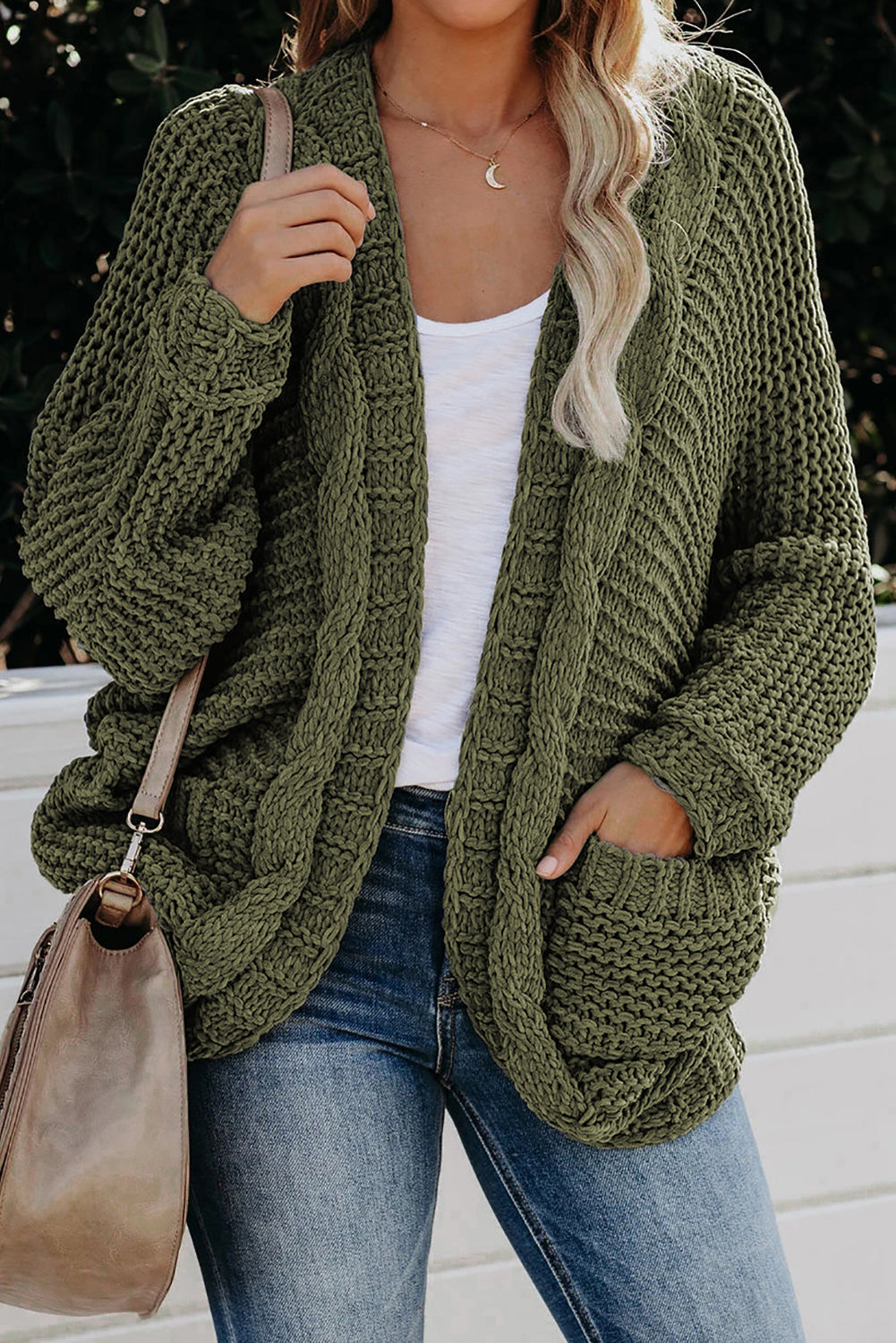 LM | Trendy and elegant winter cardigan