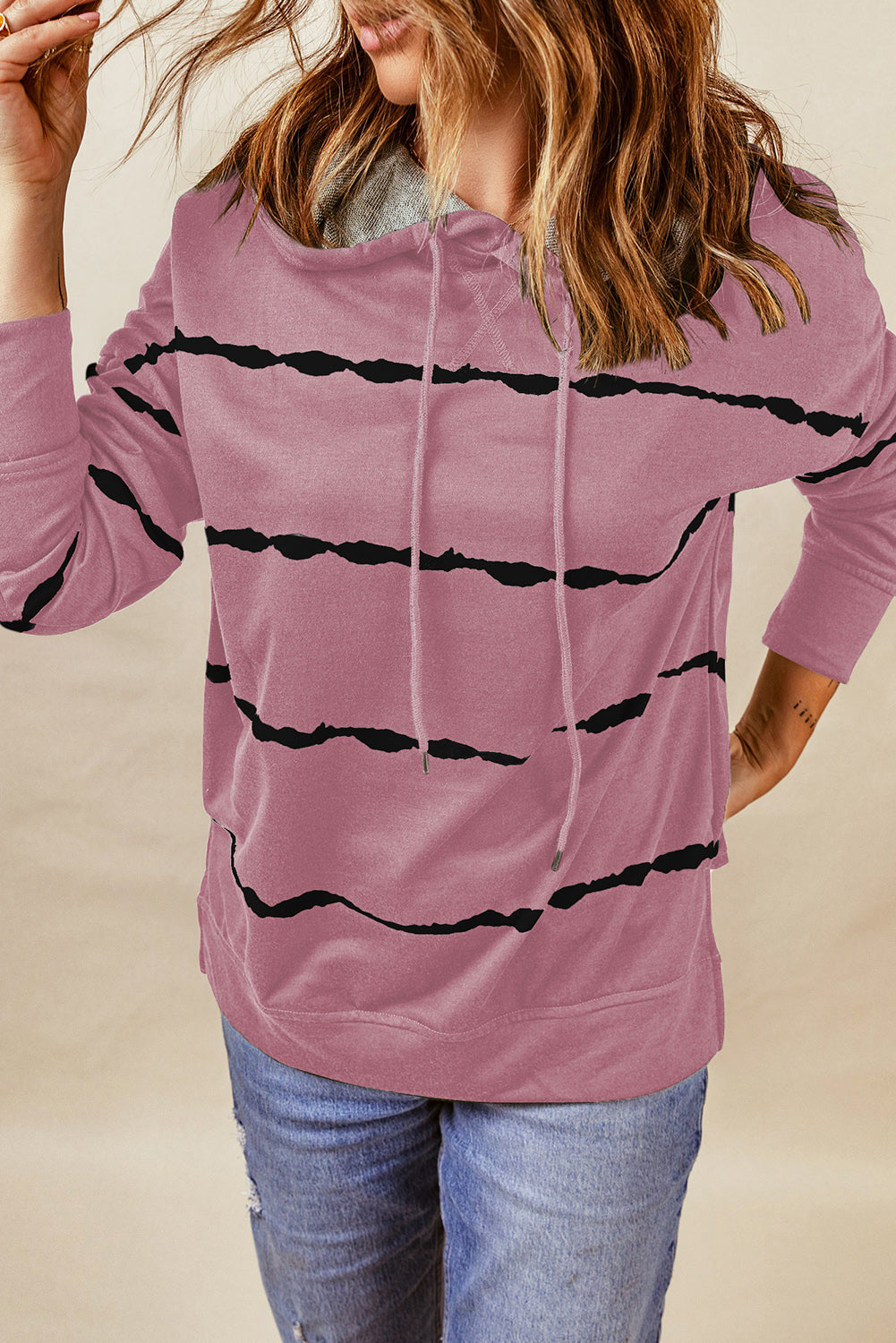 LM | Casual and fashionable hoodie