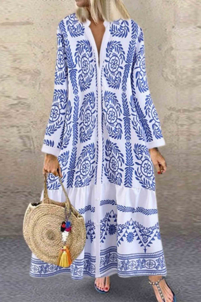 LM | Oversized dress with high collar and street print