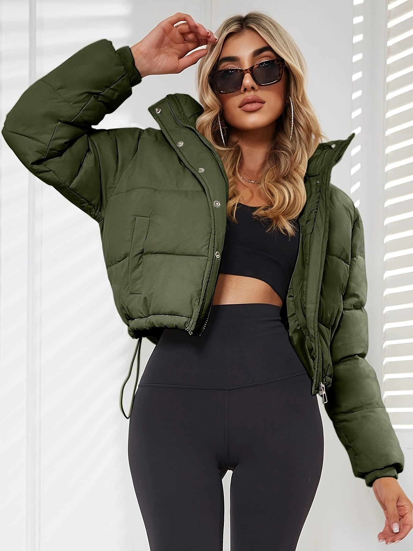 LM | Fashionable and effortless winter jacket