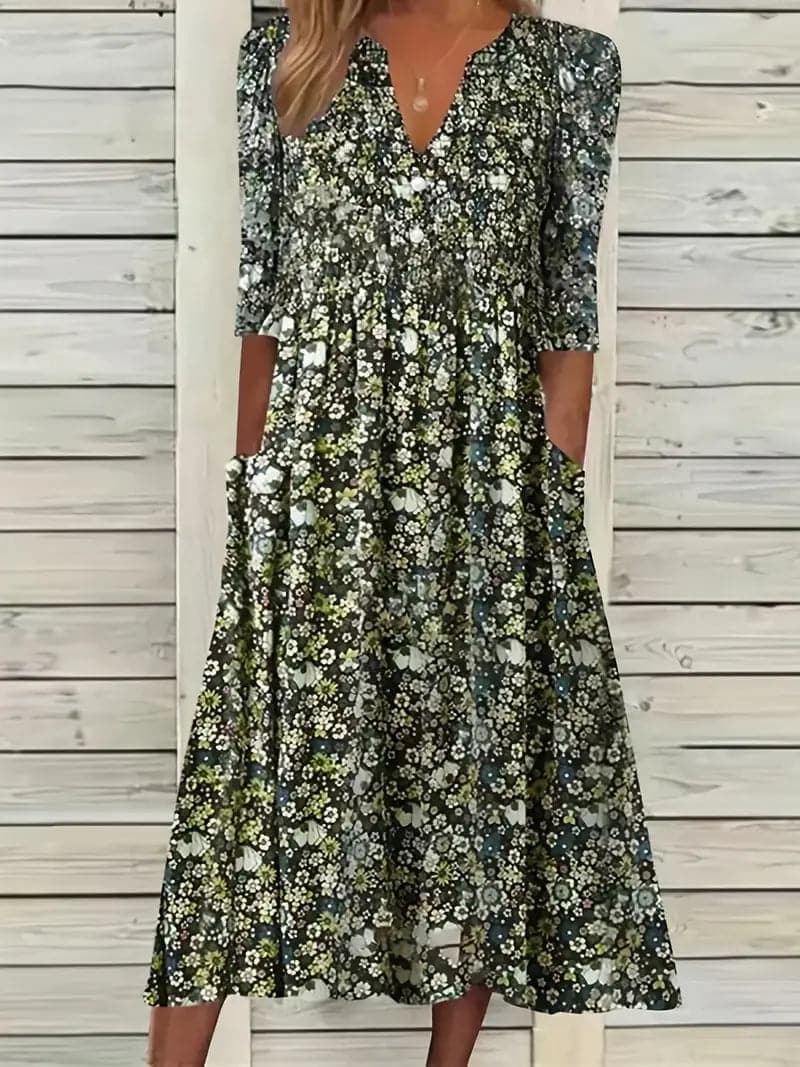 LM | Beautiful maxi dress with pleats