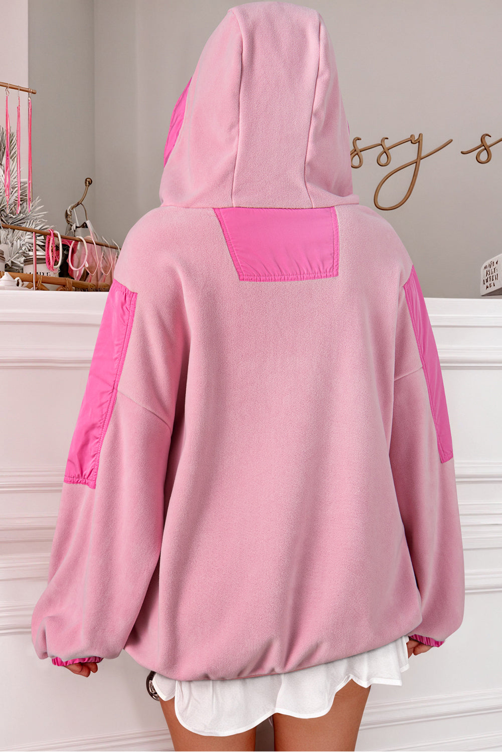 LM | Stylish and elegant winter hoodie