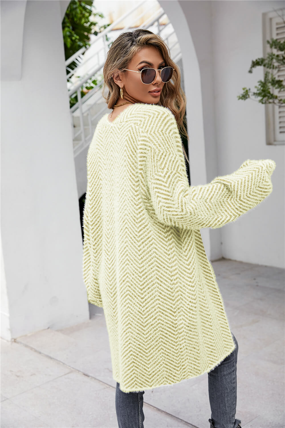 LM | Classic and stylish winter cardigan