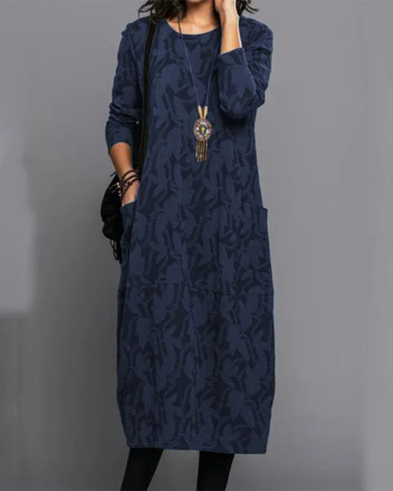 LM | Elegant long winter dress with a sophisticated, fashionable cut