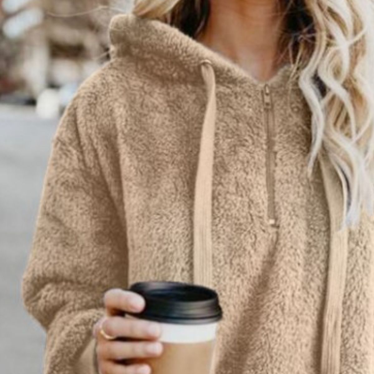 LM | Modern and versatile winter hoodie