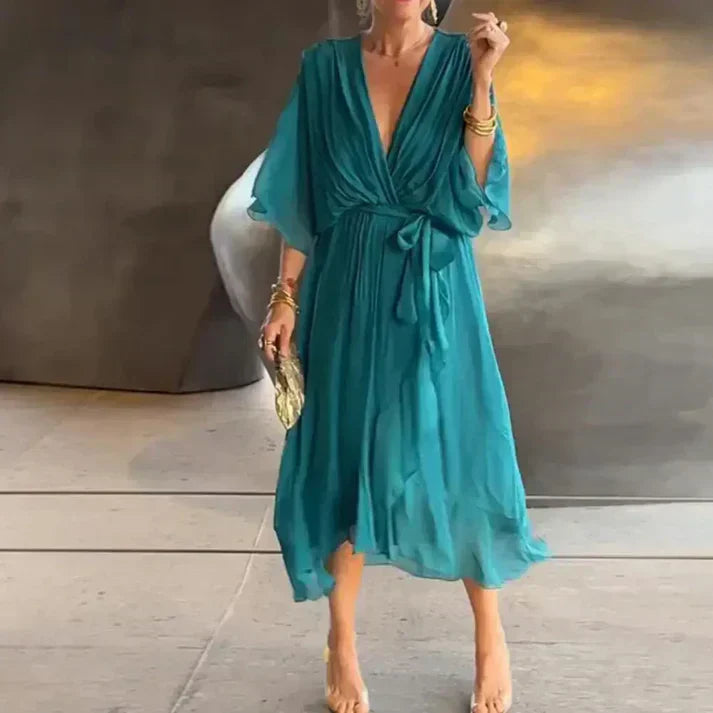 LM | Elegant and sophisticated dress
