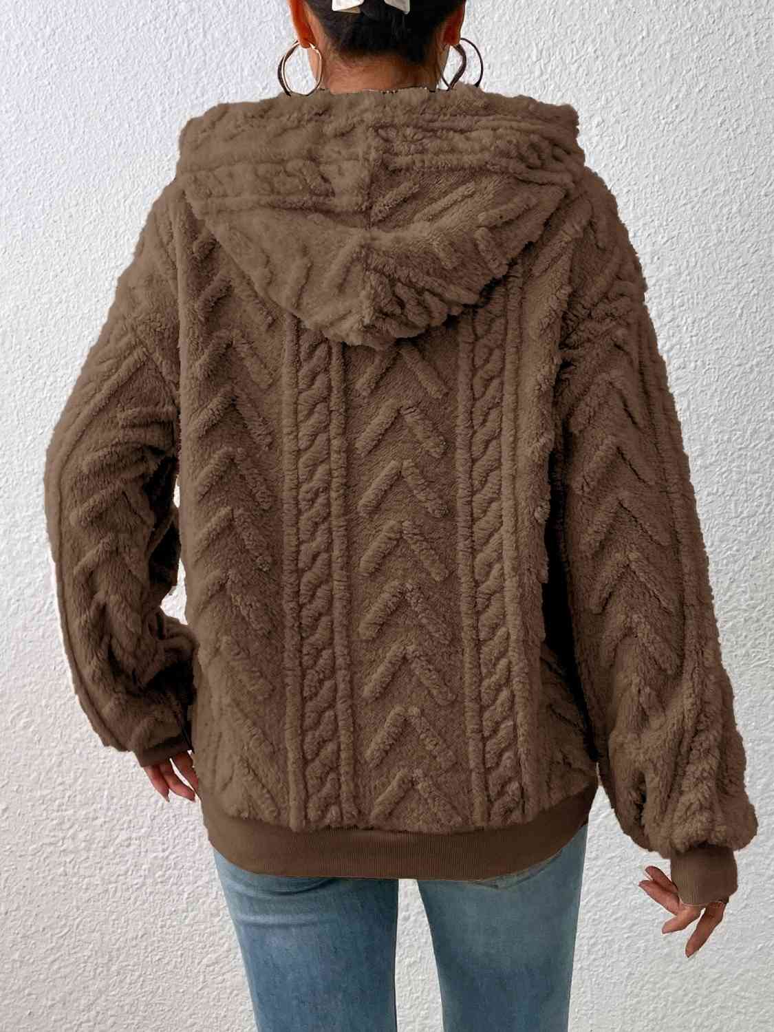 LM | Casual and comfortable hoodie