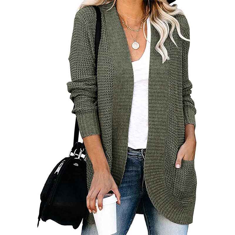 LM | Uncomplicated and chic winter sweater