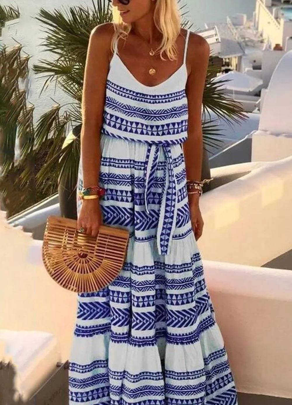 LM | Strapless dress with V-neckline and geometric bohemian print