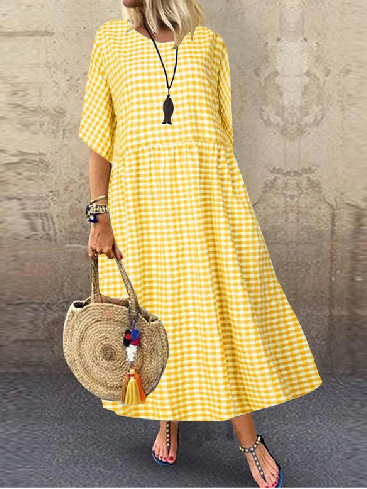 LM | Elegant dress with polka dots