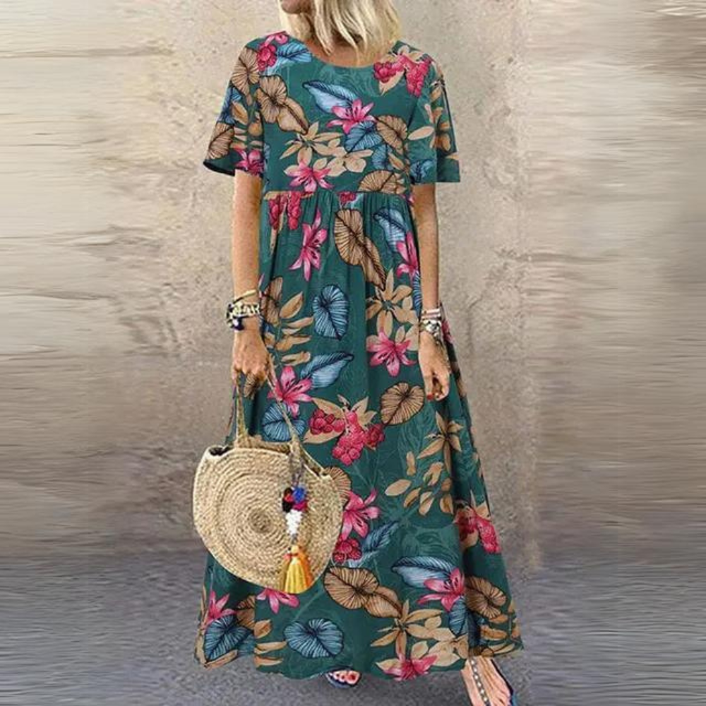 TS | Elegant dress with round neckline