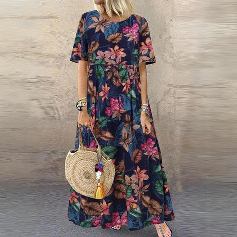 TS | Elegant dress with round neckline