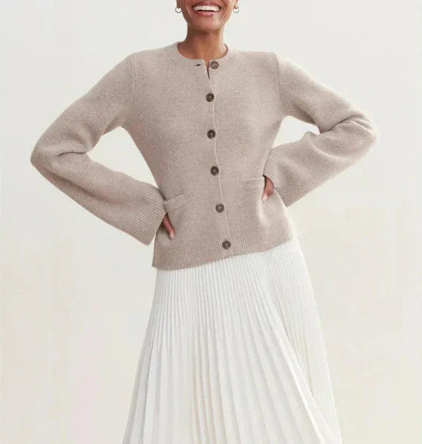 LM | Effortless and trendy winter cardigan