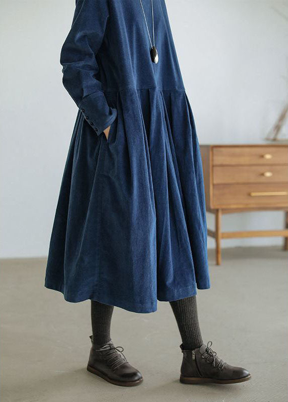 LM | Loose, elegant, long-sleeved dress for a chic look