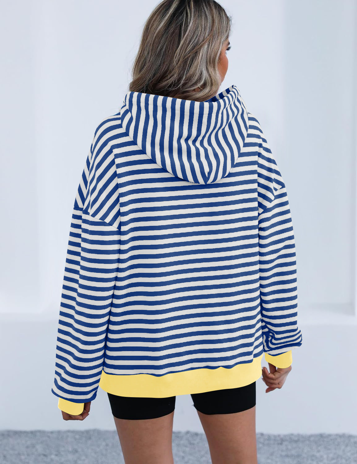 LM | Timeless and elegant hoodie