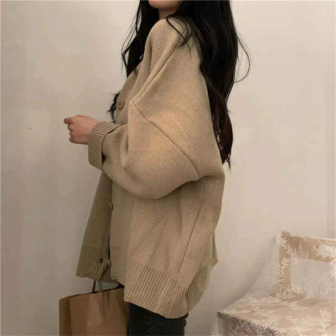 LM | Chic and versatile winter cardigan