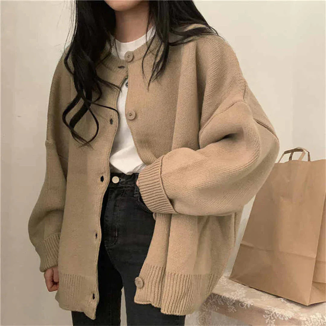 LM | Chic and versatile winter cardigan