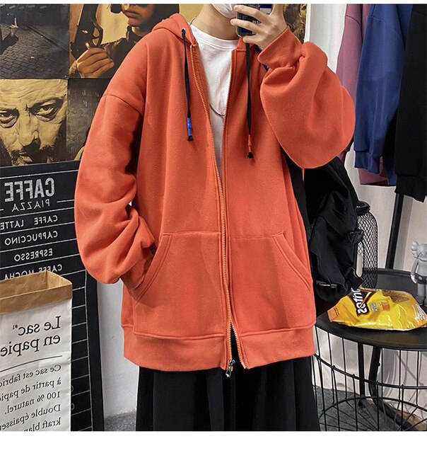 LM | Classic and stylish winter hoodie