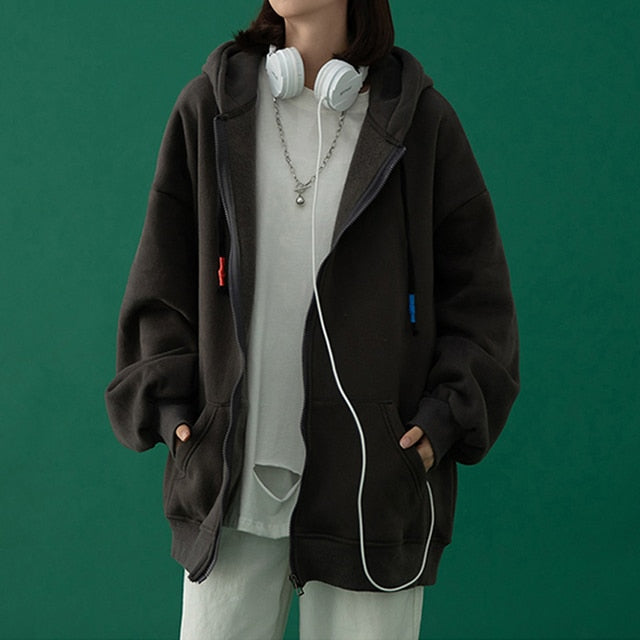 LM | Classic and stylish winter hoodie