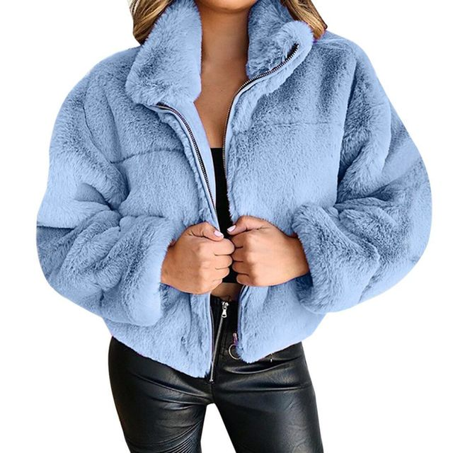 LM | Fashionable and minimalist winter jacket