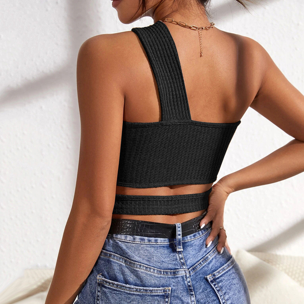 Effortlessly Stylish Summer Piece