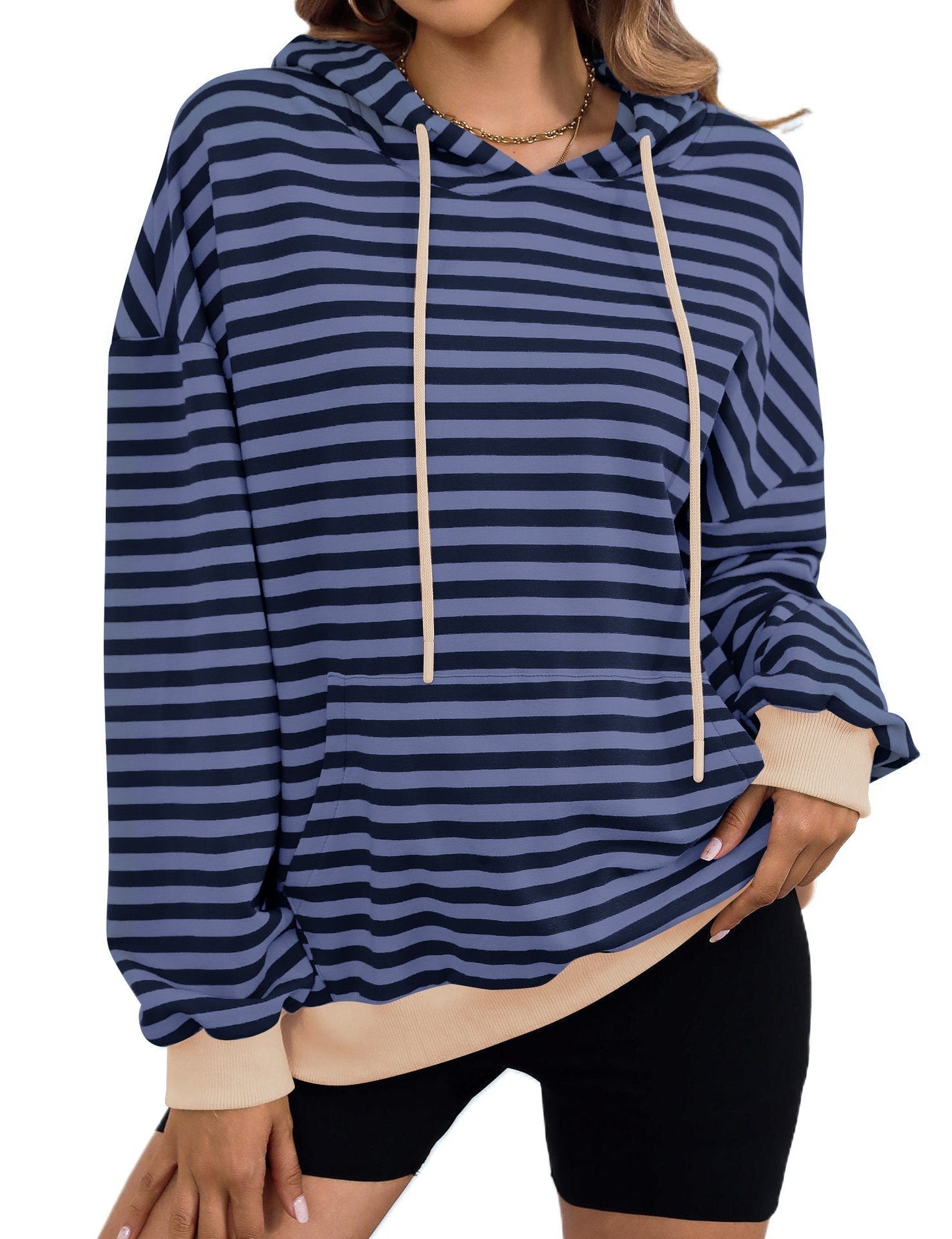 LM | Tailored and elegant winter hoodie
