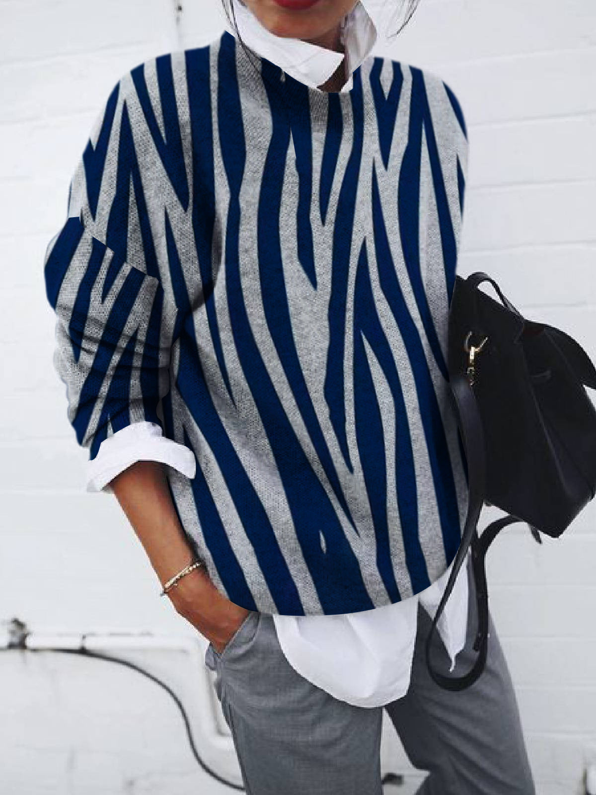 LM | Timeless and stylish winter sweater