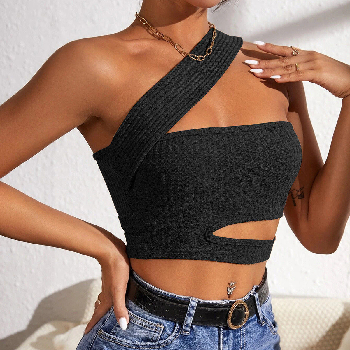 Effortlessly Stylish Summer Piece