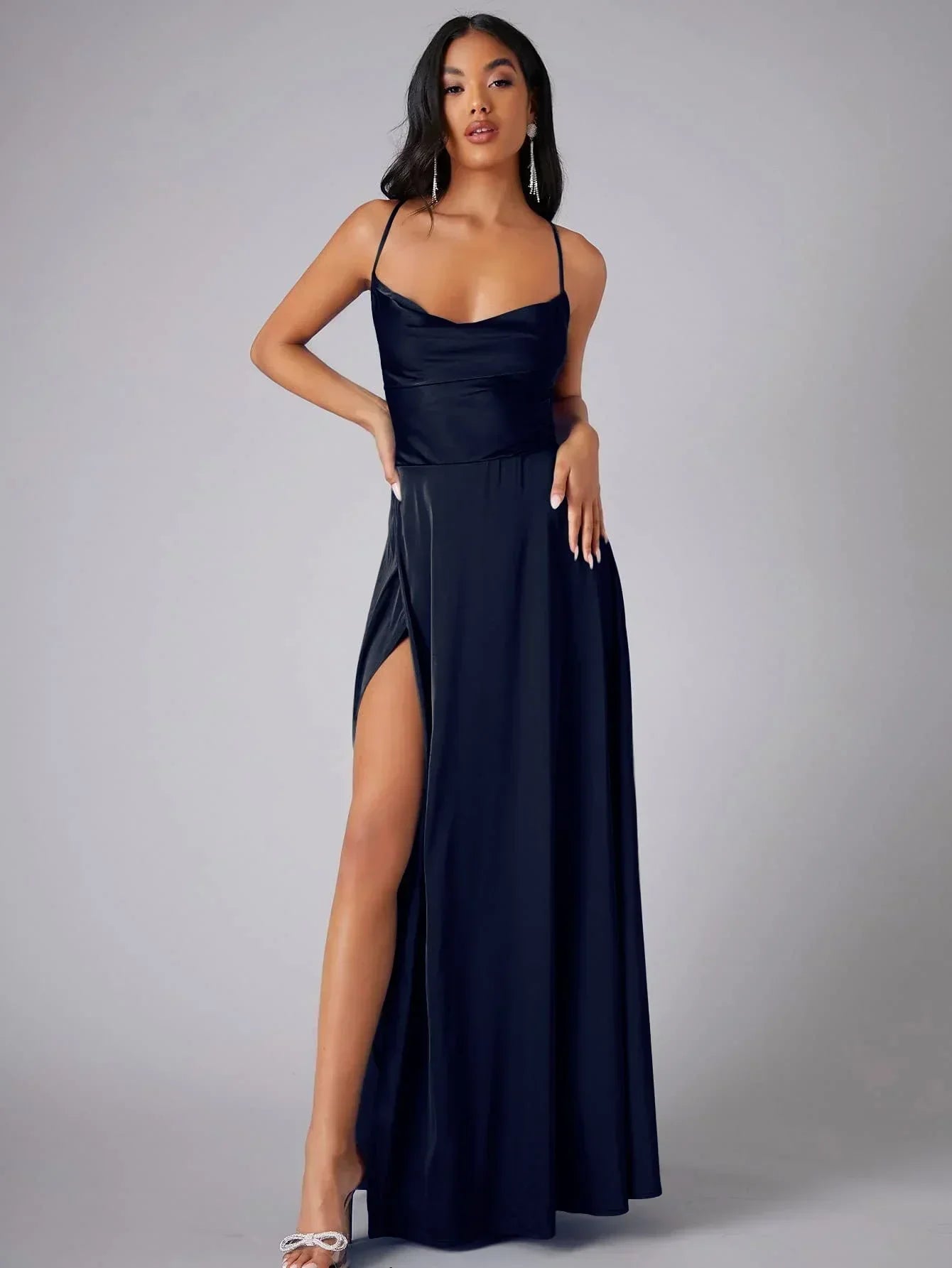 LM | Maxi dress with flowing silk pattern and elegant back