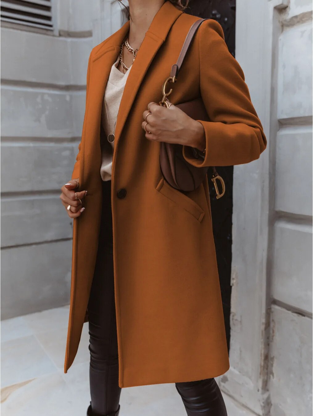 LM | Effortless and chic winter jacket