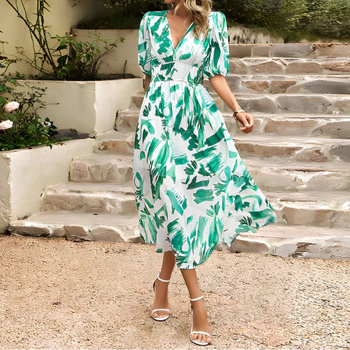 LM | Dress with V-neck and floral pattern