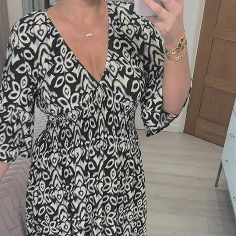 MB | Lässiges Boho-Kleid mit V-Ausschnitt und halblangen Ärmeln