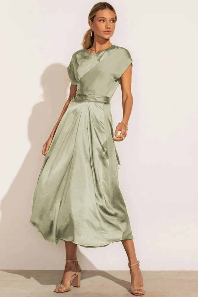 LM | Elegant party dress in silk satin