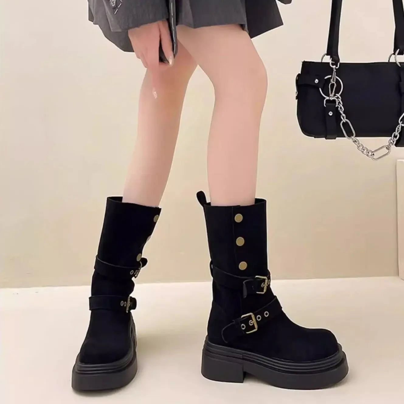 Durable and Supportive Orthopedic Boots