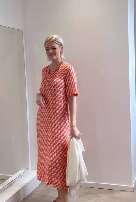 Maxikleid mit V-Ausschnitt