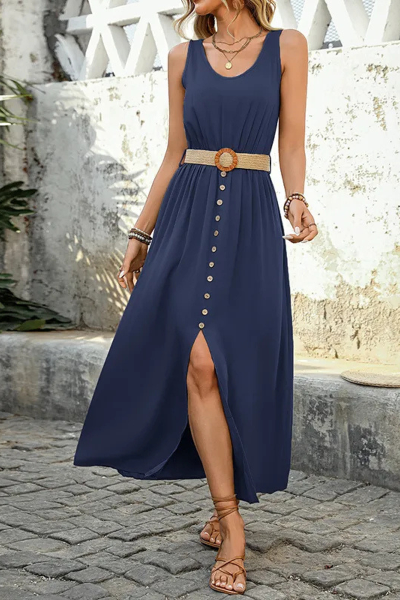 LM | Summer dress with round neckline and sleeveless neckline