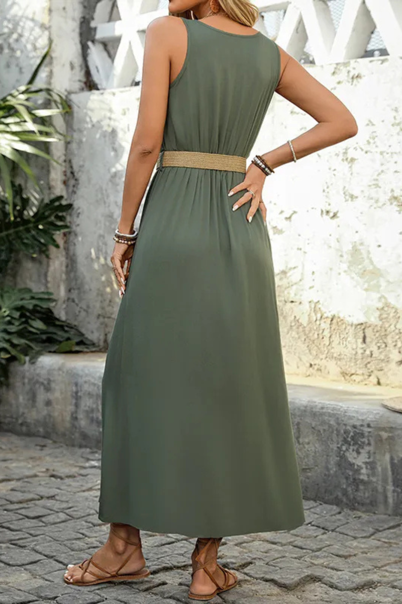 LM | Summer dress with round neckline and sleeveless neckline