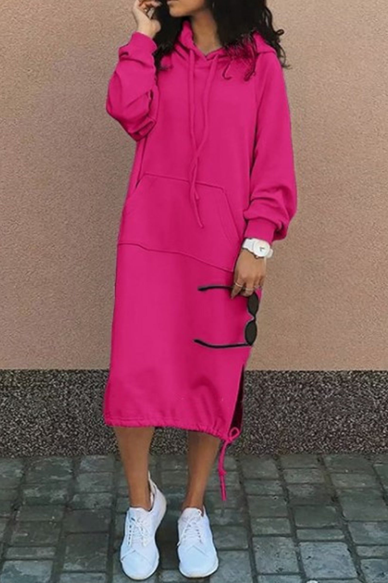 LM | Simple and stylish hoodie