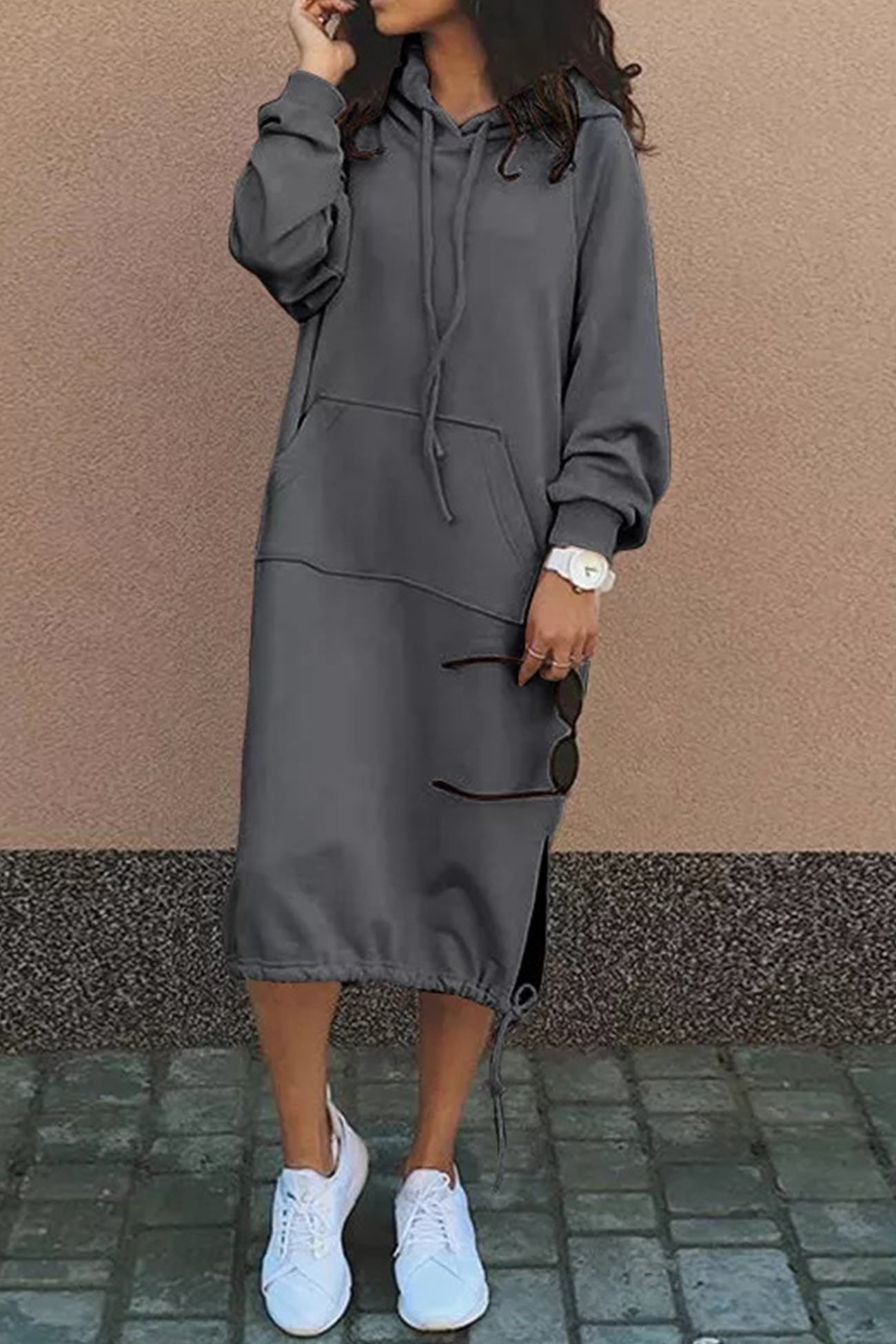 LM | Simple and stylish hoodie